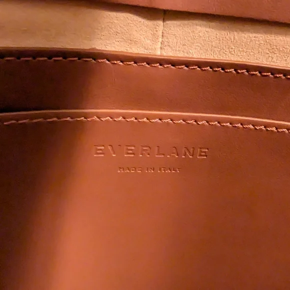 Everlane The Form Bag In Cognac - Picture 13 of 14